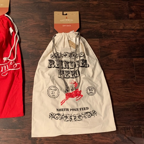 All NWT except one which is NWOT never used all XL Xmas sacks - Picture 5 of 5